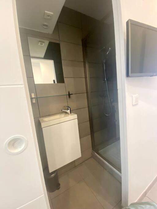 Joli Appartement Tres Proche De La Mer Marsiglia Esterno foto